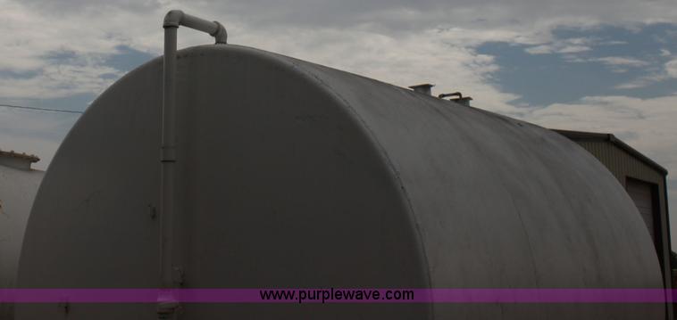 image for item F3352 4,000 gallon fuel tank