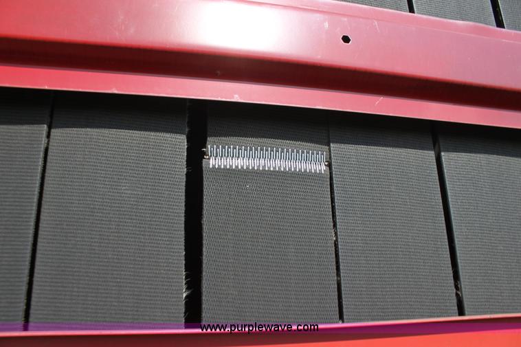 image for item F3356 New Holland BR780 round baler