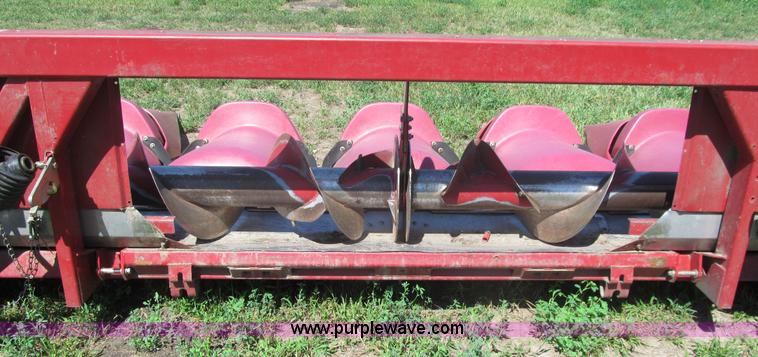 image for item F3505 Case IH 2412 corn head