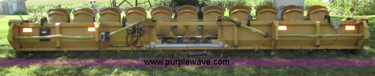 image for item F7499 2004 Lexion C512 corn head