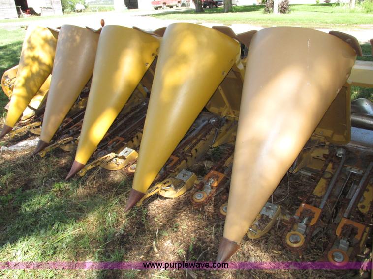 image for item F7499 2004 Lexion C512 corn head