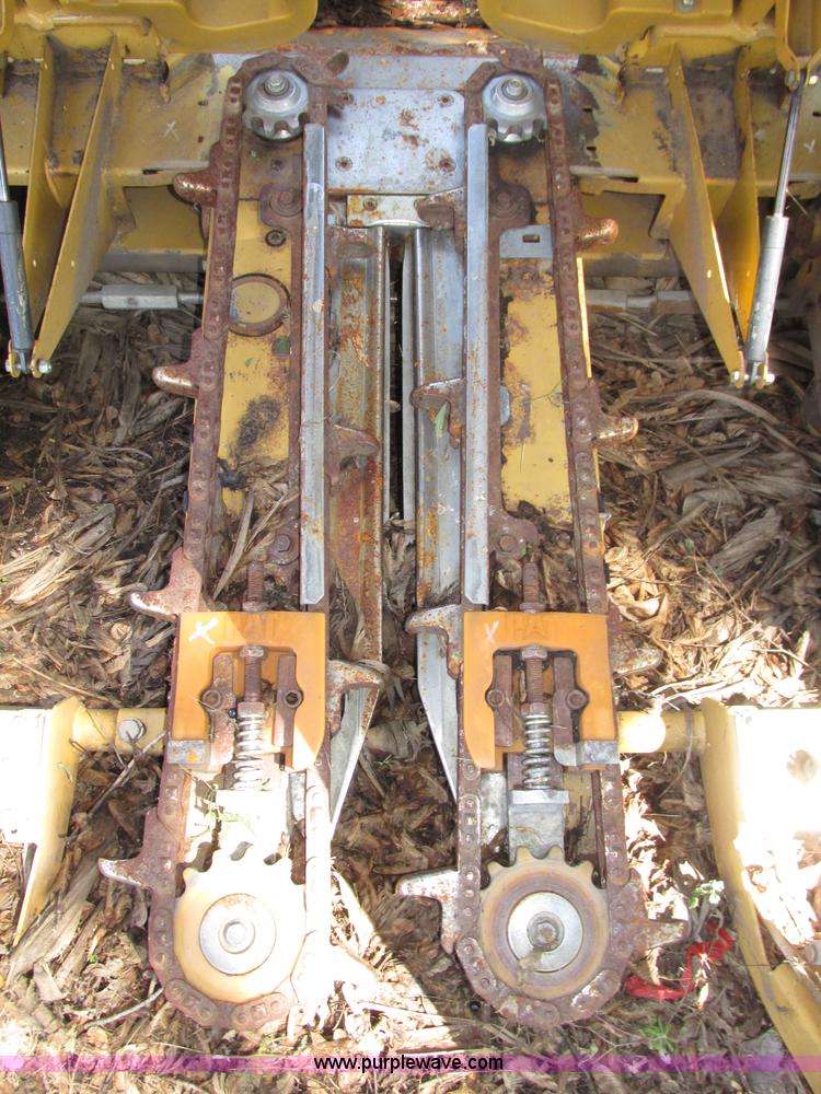 image for item F7499 2004 Lexion C512 corn head