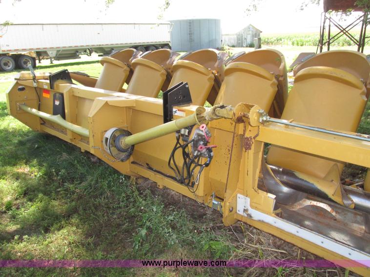 image for item F7499 2004 Lexion C512 corn head
