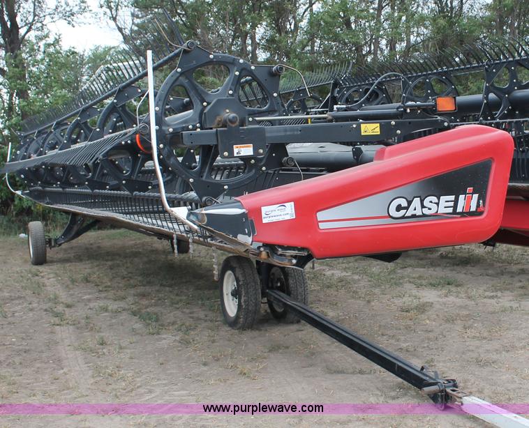image for item G8167 2010 Case IH 2142 draper header