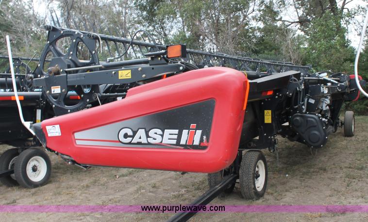 image for item G8167 2010 Case IH 2142 draper header
