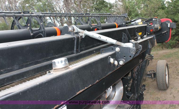 image for item G8167 2010 Case IH 2142 draper header