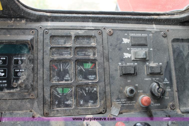 image for item G8168 1987 Case 1680 axial flow combine