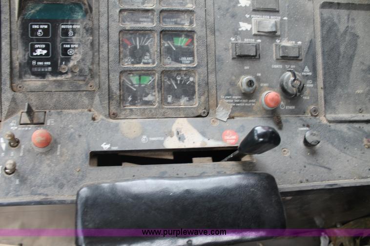 image for item G8168 1987 Case 1680 axial flow combine