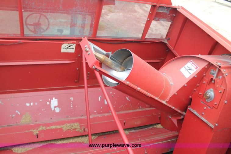 image for item G8168 1987 Case 1680 axial flow combine