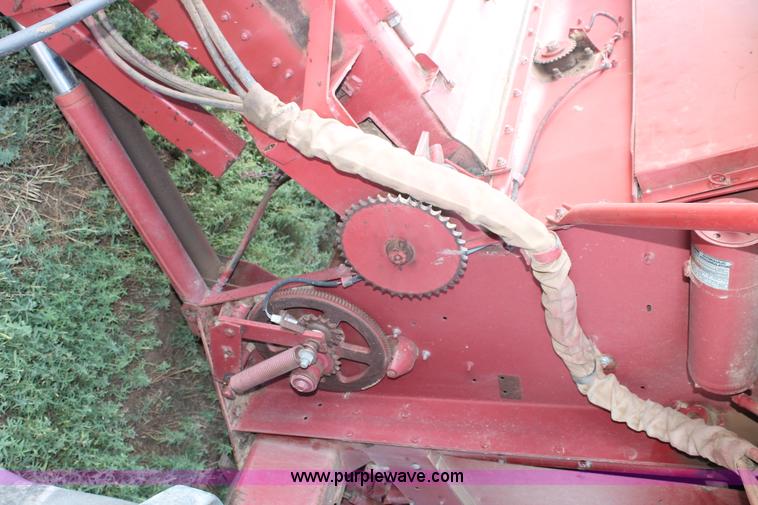 image for item H1744 1992 Case IH 1680 combine