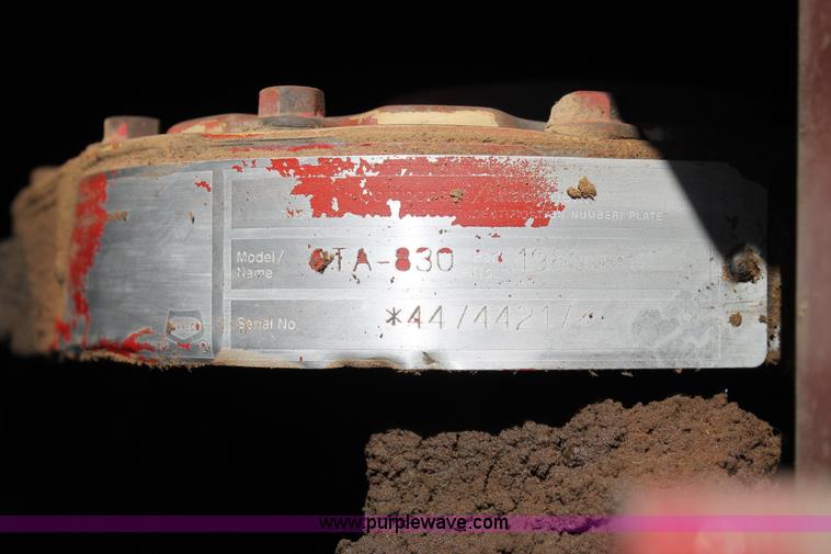 image for item H1744 1992 Case IH 1680 combine