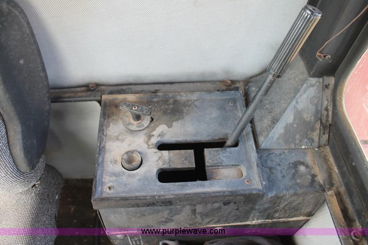 image for item H1744 1992 Case IH 1680 combine