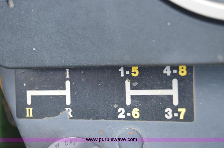 image for item H2790 1980 John Deere 2640 tractor