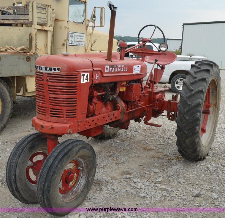image for item H2792 McCormick Farmall H tractor