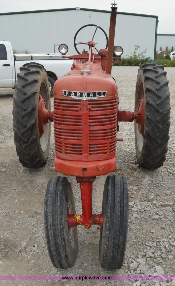 image for item H2792 McCormick Farmall H tractor