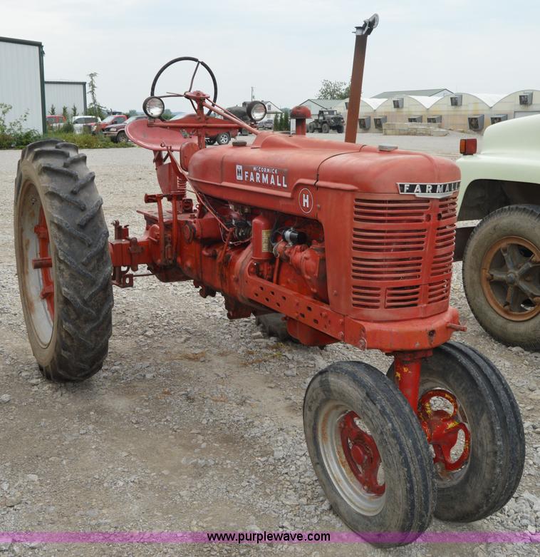 image for item H2792 McCormick Farmall H tractor