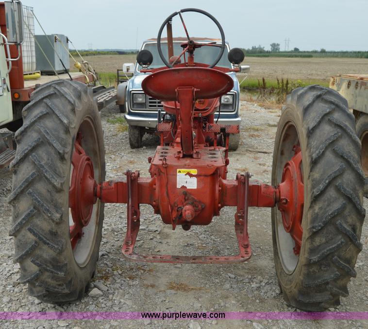 image for item H2792 McCormick Farmall H tractor