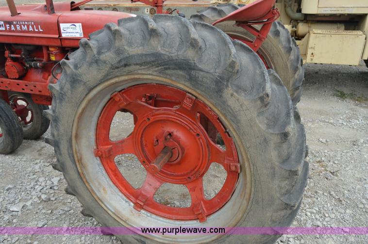 image for item H2792 McCormick Farmall H tractor