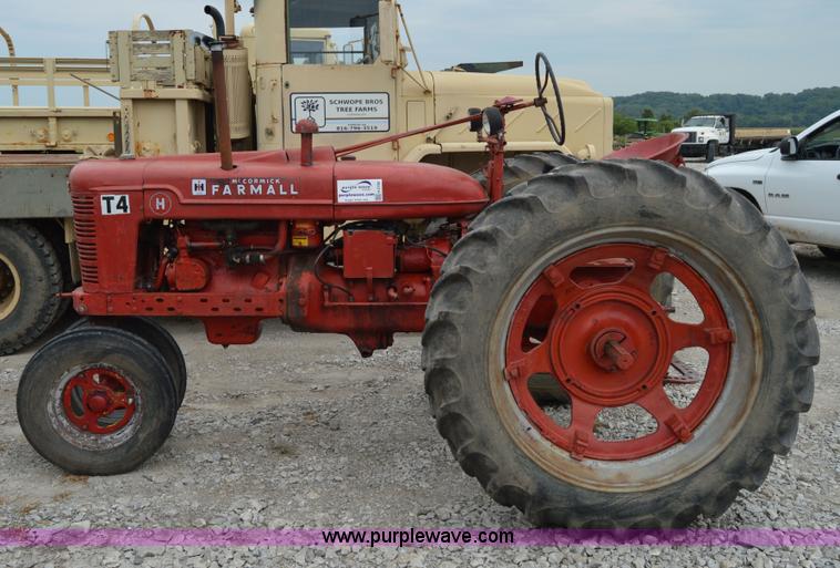 image for item H2792 McCormick Farmall H tractor