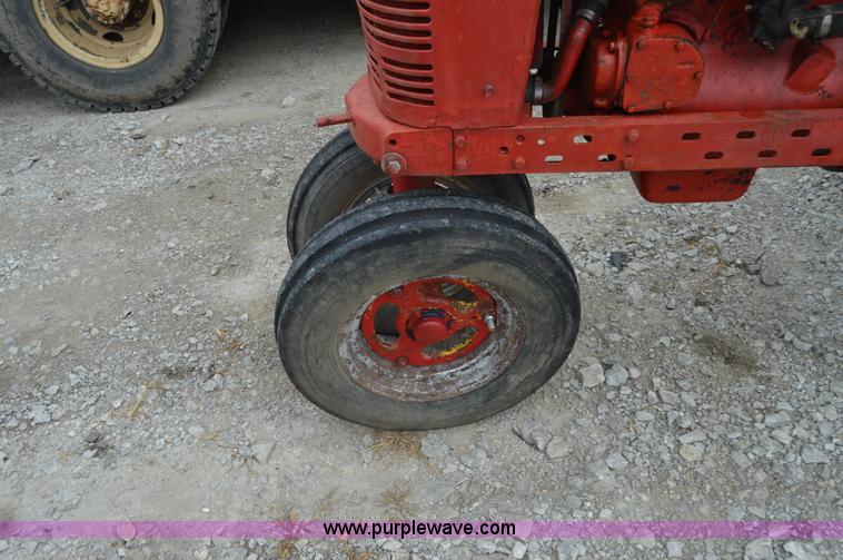 image for item H2792 McCormick Farmall H tractor