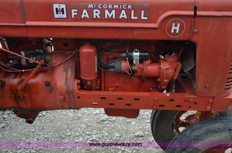 image for item H2792 McCormick Farmall H tractor