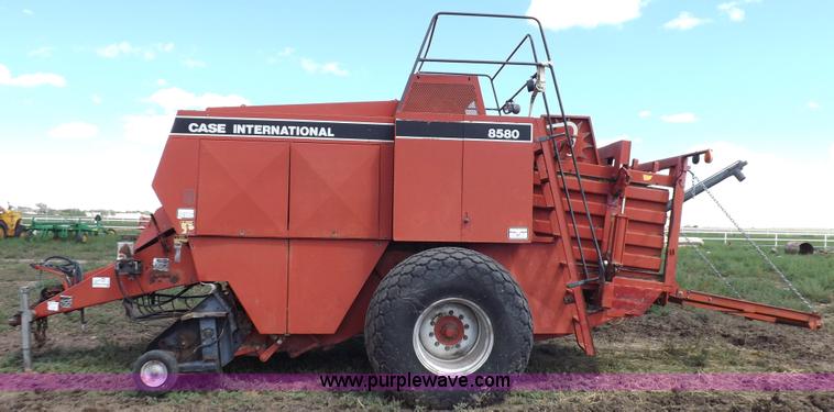 image for item H9147 Case IH 8580 square baler