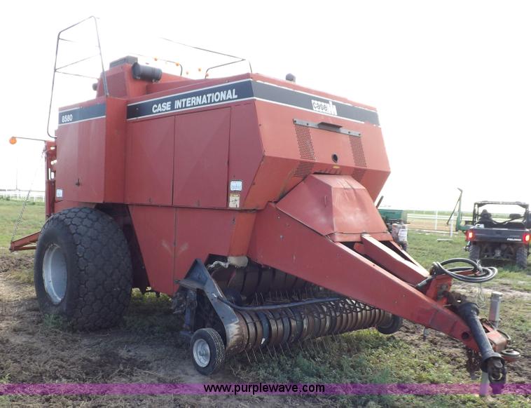 image for item H9147 Case IH 8580 square baler
