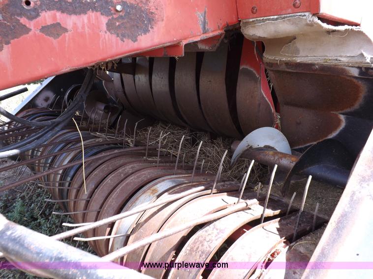 image for item H9147 Case IH 8580 square baler