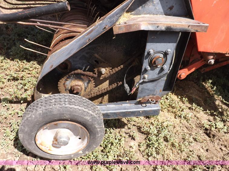 image for item H9147 Case IH 8580 square baler