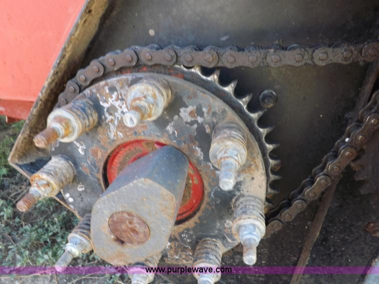 image for item H9147 Case IH 8580 square baler