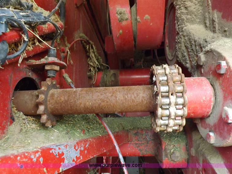 image for item H9147 Case IH 8580 square baler