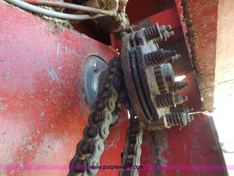 image for item H9147 Case IH 8580 square baler