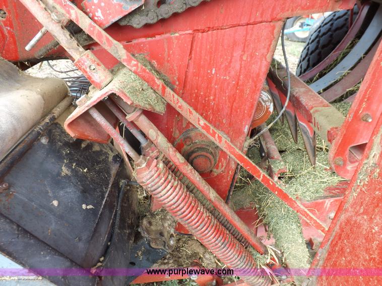image for item H9147 Case IH 8580 square baler