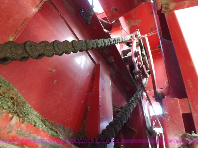 image for item H9147 Case IH 8580 square baler