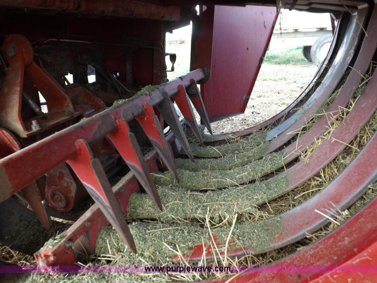 image for item H9147 Case IH 8580 square baler