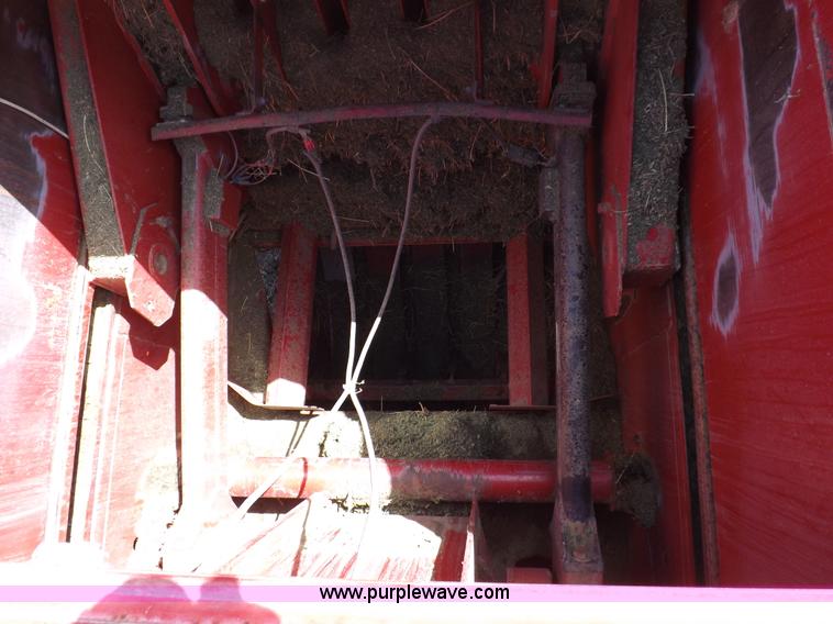 image for item H9147 Case IH 8580 square baler