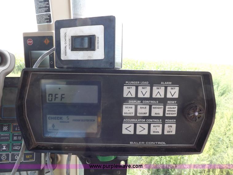 image for item H9147 Case IH 8580 square baler