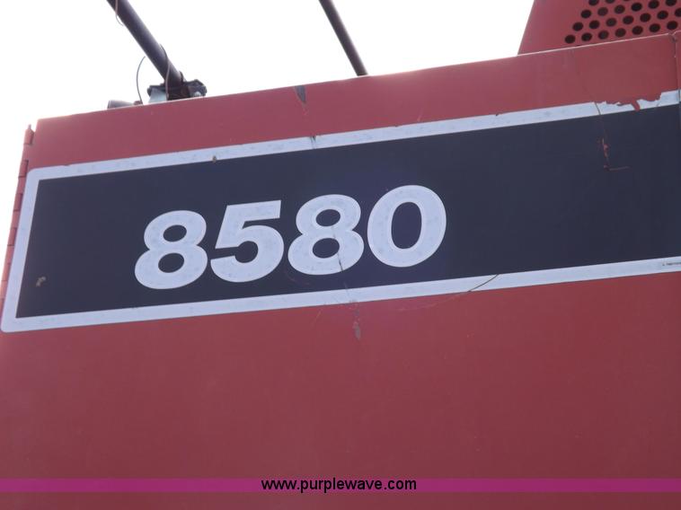 image for item H9147 Case IH 8580 square baler