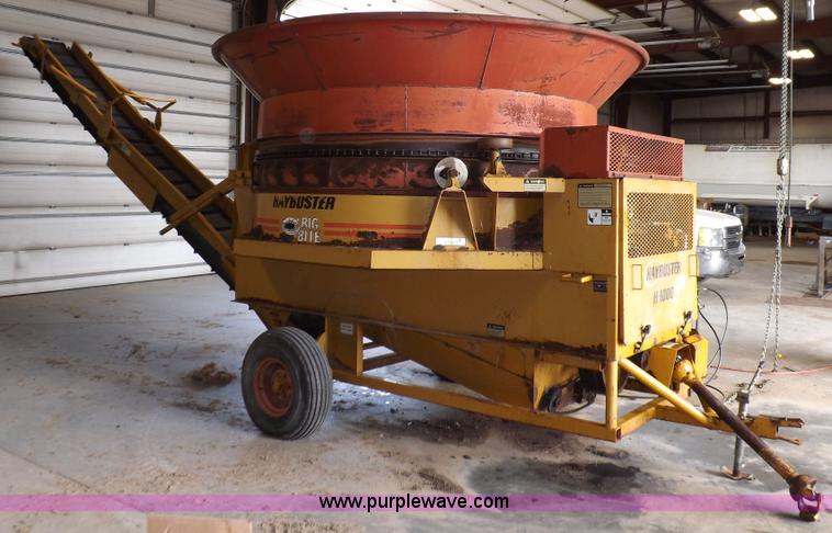 image for item H9162 HayBuster 1000 Big Bite bale processor