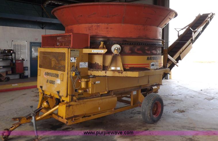 image for item H9162 HayBuster 1000 Big Bite bale processor