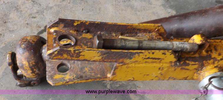 image for item H9162 HayBuster 1000 Big Bite bale processor