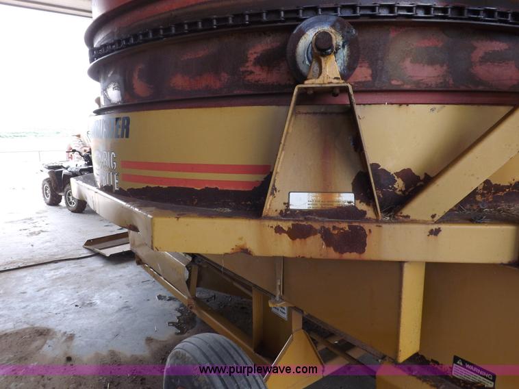 image for item H9162 HayBuster 1000 Big Bite bale processor