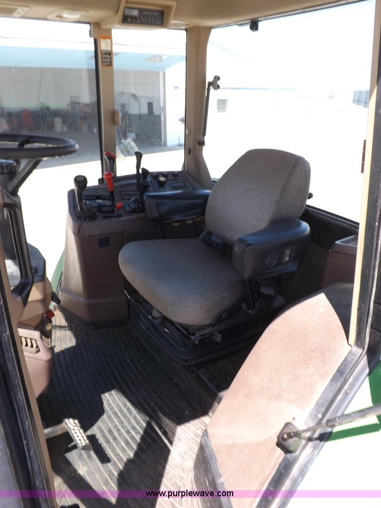 image for item H9165 1994 John Deere 7800 tractor