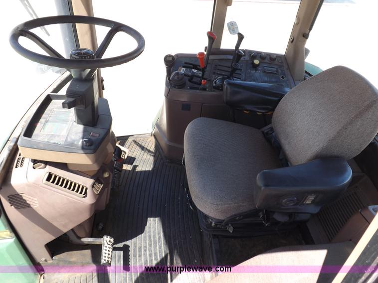 image for item H9165 1994 John Deere 7800 tractor