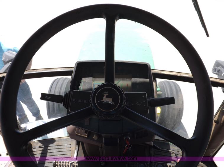 image for item H9165 1994 John Deere 7800 tractor