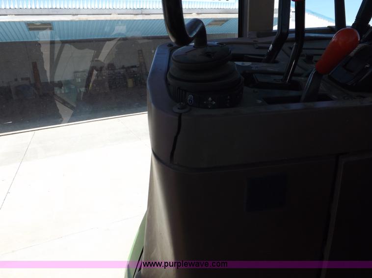 image for item H9165 1994 John Deere 7800 tractor