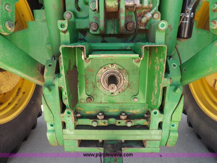 image for item H9165 1994 John Deere 7800 tractor