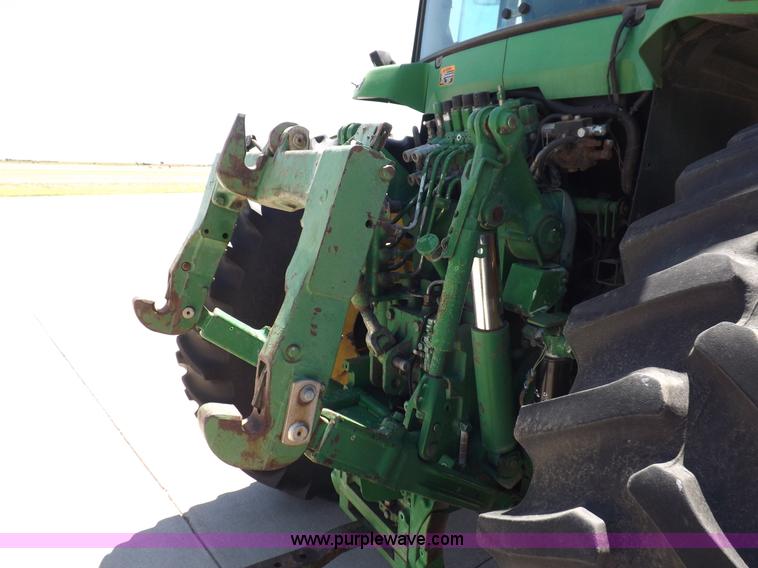 image for item H9165 1994 John Deere 7800 tractor