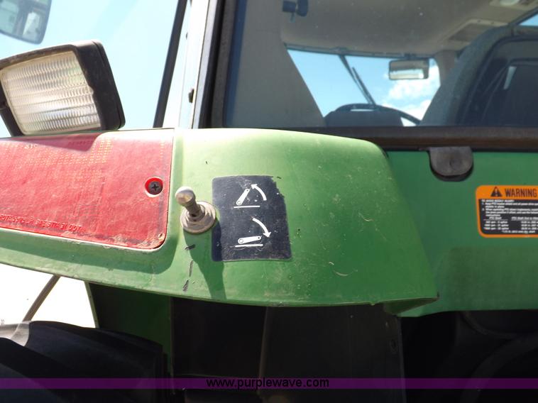 image for item H9165 1994 John Deere 7800 tractor