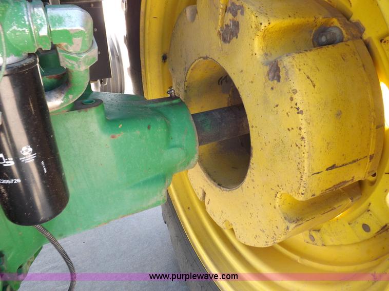 image for item H9165 1994 John Deere 7800 tractor